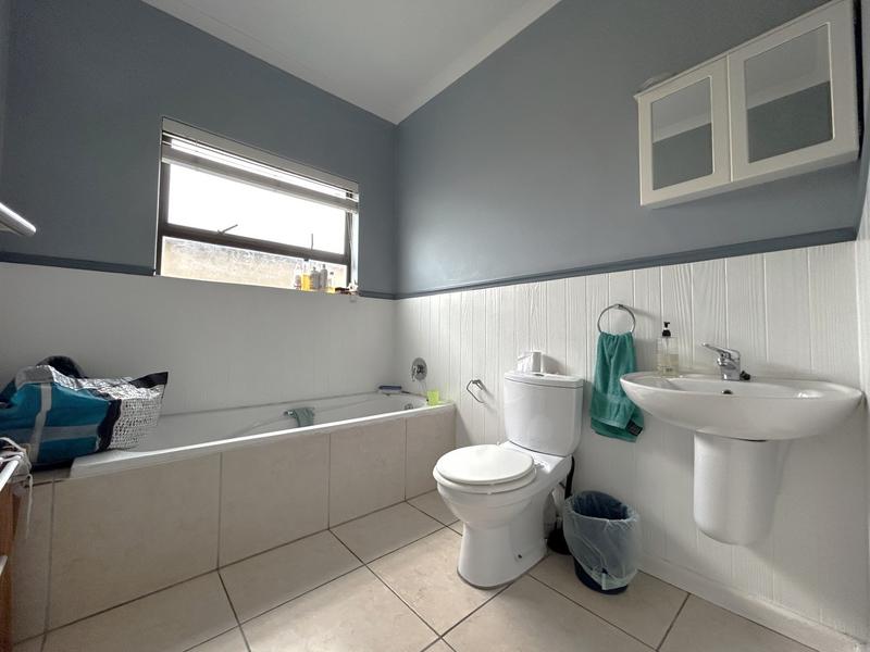 2 Bedroom Property for Sale in Muizenberg Western Cape